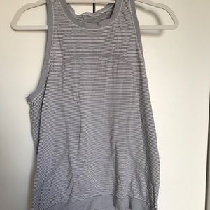 Lululemon muscle tank